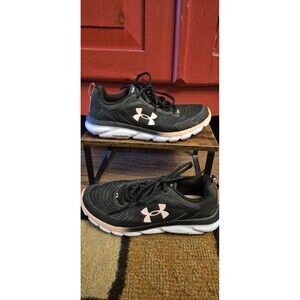 Under Armour Womens 9.5 Charged Assert 9 Running Shoes  Black & Peachy Pink EUC